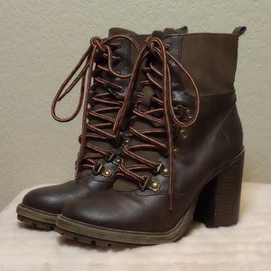 UNIONBAY Brown Fleece Lined Heeled Boots Women's Size 6